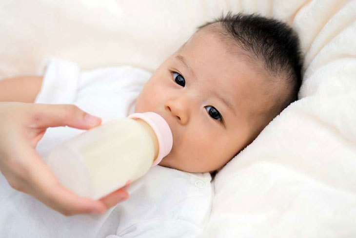 Sữa cho trẻ sơ sinh Tất cả những gì bạn cần biết